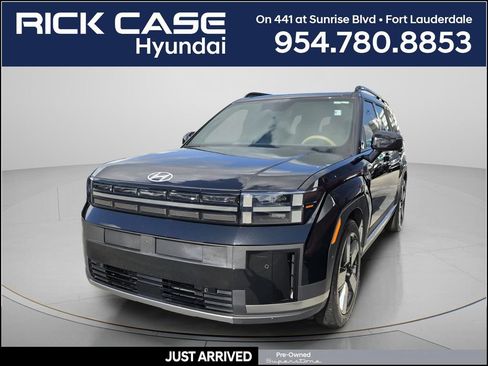 Used 2024 Hyundai Santa Fe Limited FWD image 1