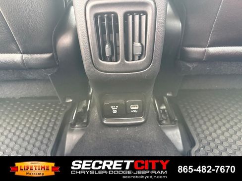 Used 2021 Jeep Compass Trailhawk AWD/4WD image 19