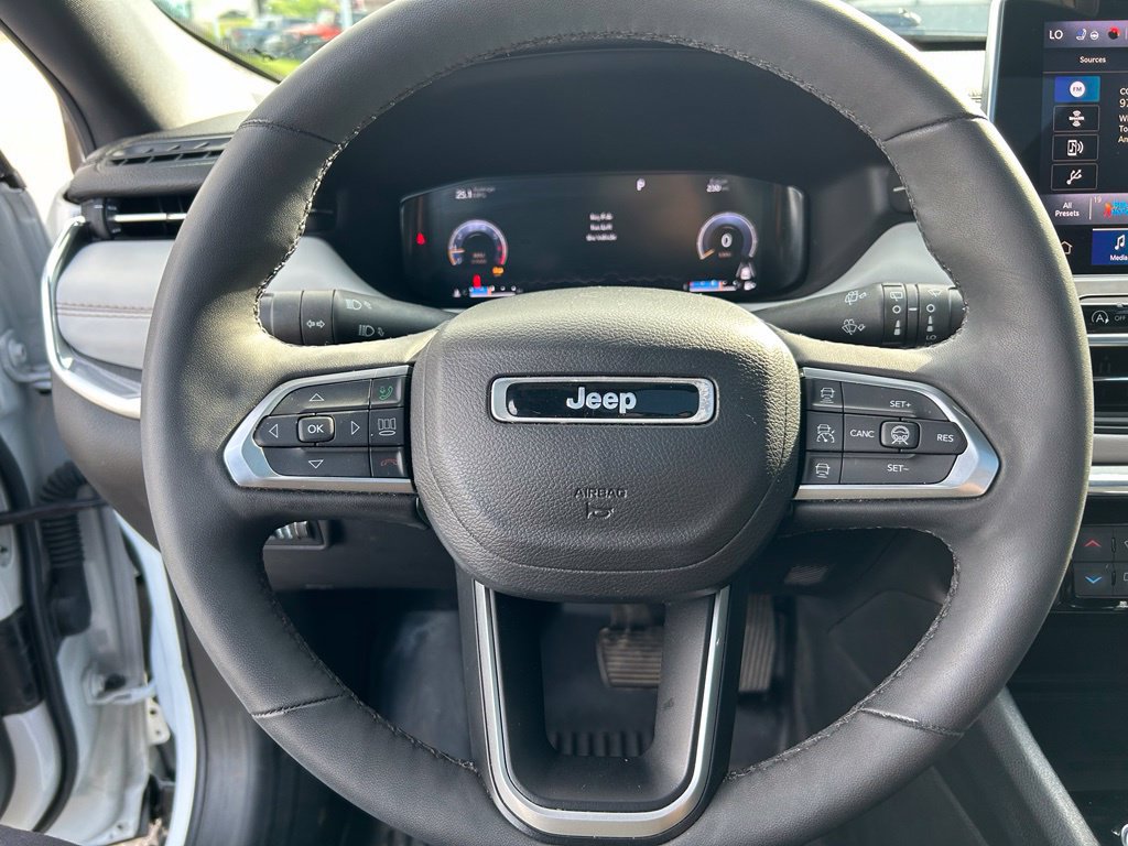 Certified 2023 Jeep Compass Limited w/ Elite Group AWD/4WD image 25