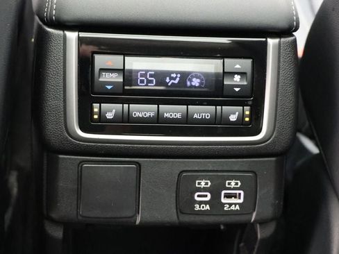 Used 2023 Subaru Ascent Limited w/ Technology Package image 12