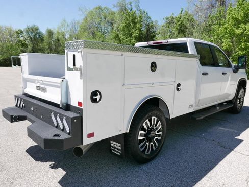 Used 2024 Chevrolet Silverado 2500 W/T w/ WT Convenience Package AWD/4WD image 6
