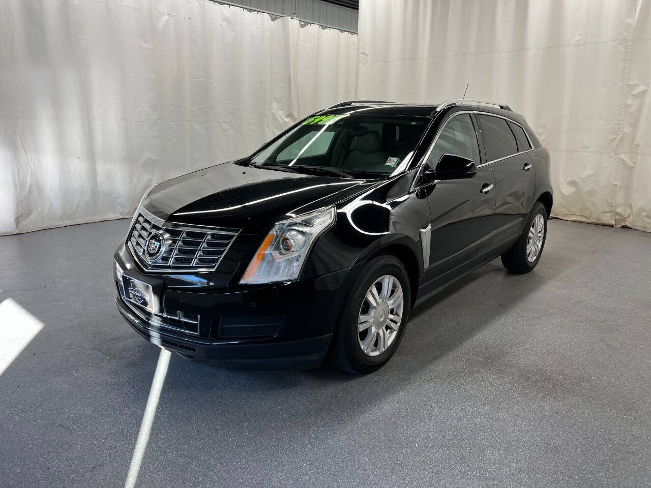 Used 2015 Cadillac SRX Luxury w/ Driver Awareness Package AWD/4WD image 1