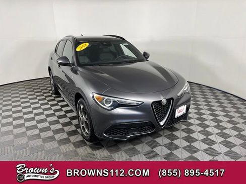 Used 2023 Alfa Romeo Stelvio Ti image 1