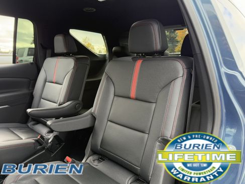 New 2026 Chevrolet Traverse RS image 29