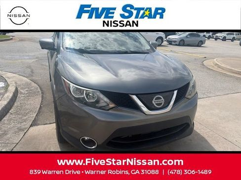 Used 2019 Nissan Rogue Sport SV w/ Technology Package FWD image 18