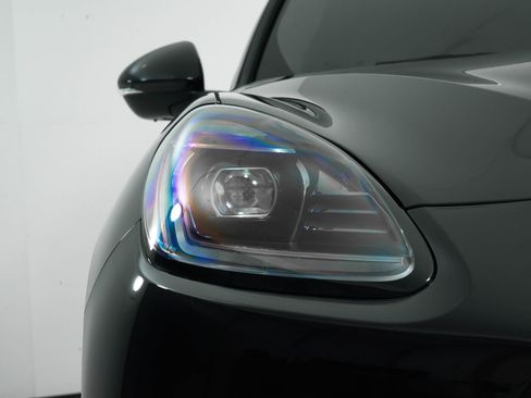 New 2025 Maserati Grecale Modena image 16