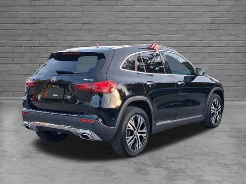 Used 2025 Mercedes-Benz GLA 250 4MATIC w/ Winter Package image 8