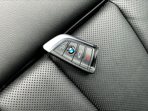 Used 2022 BMW X4 M40i w/ Parking Assistance Package image 30