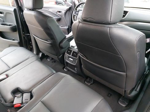 Used 2021 Honda Pilot EX-L image 12