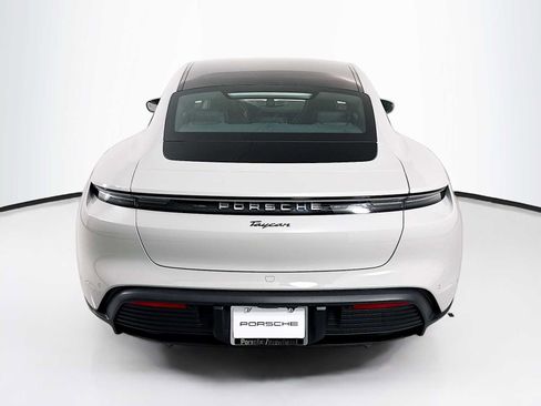 Used 2025 Porsche Taycan image 10