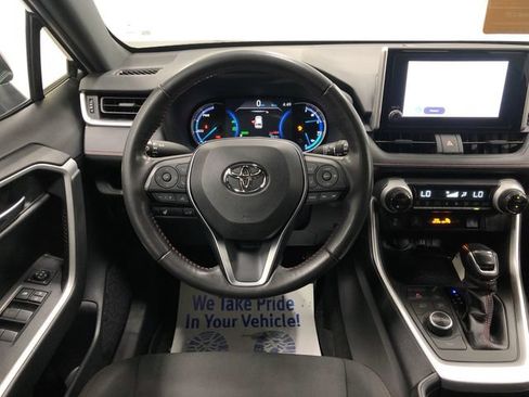 Used 2023 Toyota RAV4 SE w/ Weather & Moonroof Package AWD/4WD image 15