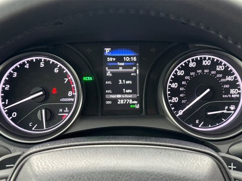 Used 2023 Toyota Camry SE image 28