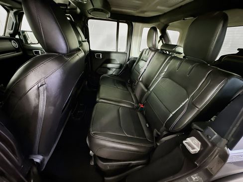 Used 2023 Jeep Wrangler Sahara w/ Cold Weather Group image 26