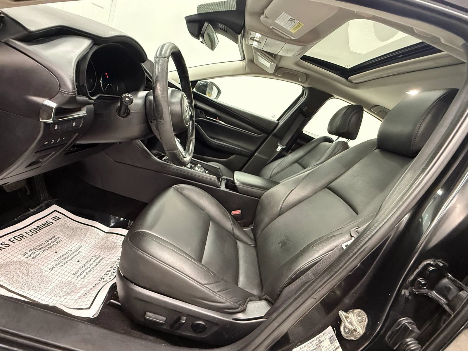 Used 2022 MAZDA MAZDA3 s FWD image 18