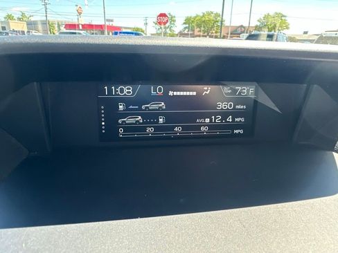 Certified 2022 Subaru Forester Premium AWD/4WD image 17