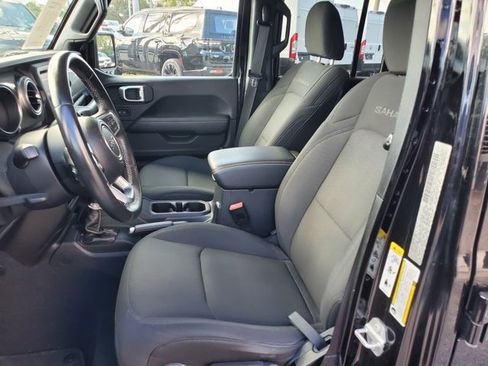 Certified 2020 Jeep Wrangler Unlimited Sahara AWD/4WD image 22
