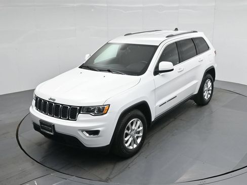 Used 2021 Jeep Grand Cherokee Laredo RWD image 35