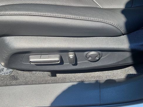 Certified 2025 Honda Accord Touring image 22