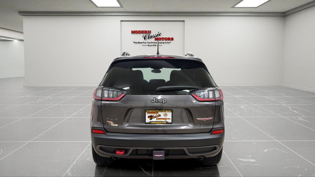 Used 2021 Jeep Cherokee Trailhawk w/ Trailer Tow Group AWD/4WD image 4