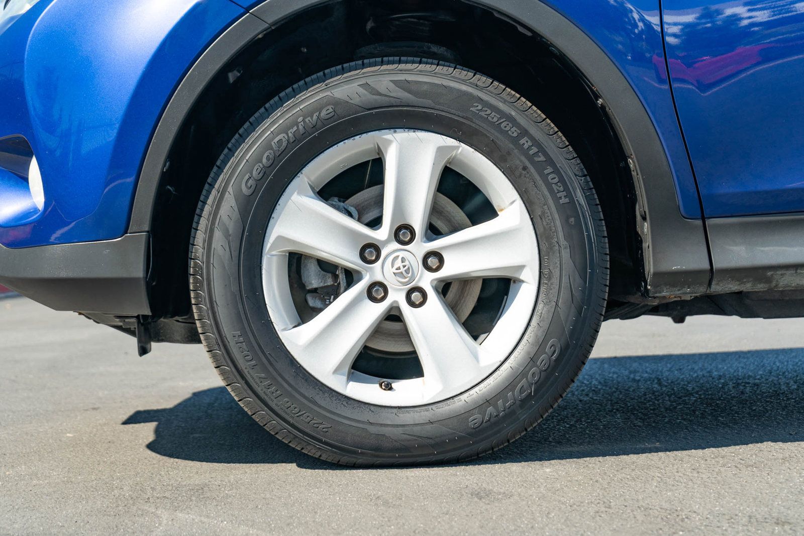 Used 2014 Toyota RAV4 XLE FWD image 12