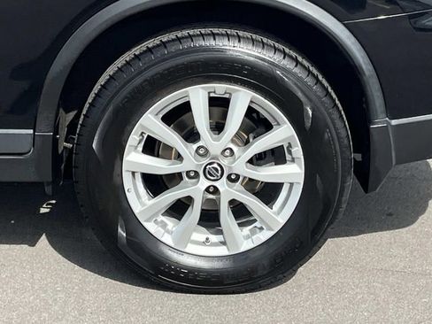 Used 2019 Nissan Rogue SV FWD image 13