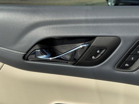 Used 2023 GMC Acadia Denali w/ Denali Ultimate Package image 19