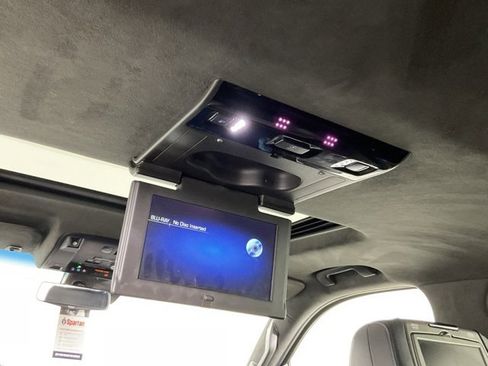 Used 2019 Cadillac Escalade ESV Platinum image 24