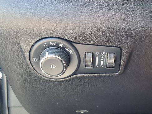 Used 2022 Jeep Compass Limited AWD/4WD image 20