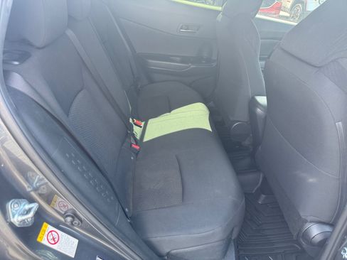 Used 2018 Toyota C-HR XLE FWD image 33