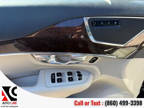 Used 2016 Volvo XC90 T6 Momentum w/ Momentum Plus Package image 22