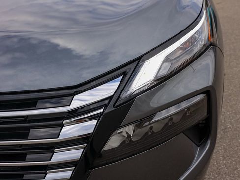 New 2026 Nissan Rogue SV image 10