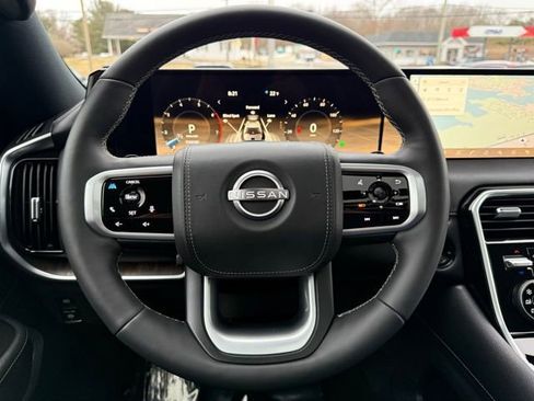 Used 2025 Nissan Armada Platinum Reserve image 47