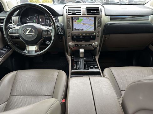 Used 2020 Lexus GX 460 Premium image 15
