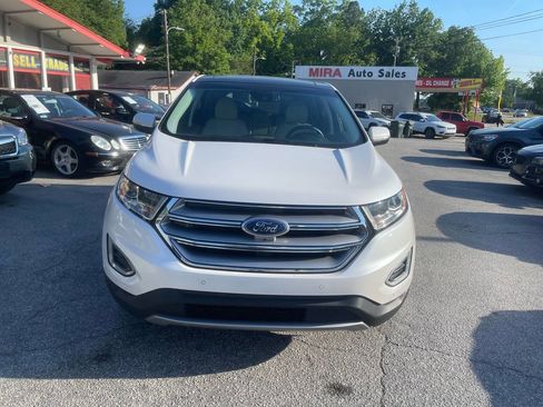 Used 2018 Ford Edge Titanium w/ Equipment Group 302A AWD/4WD image 8