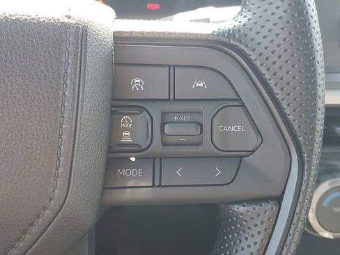 Used 2025 Toyota Tacoma SR5 image 16