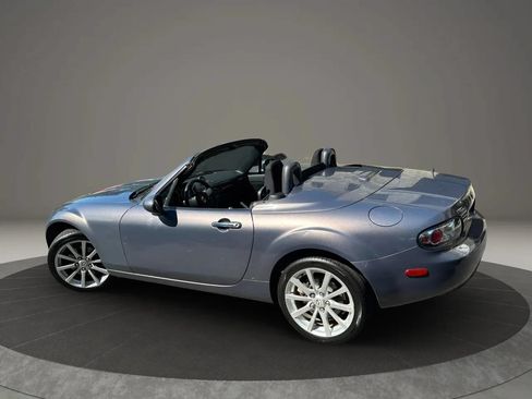 Used 2007 MAZDA MX-5 Miata Touring w/ Suspension Pkg RWD image 35