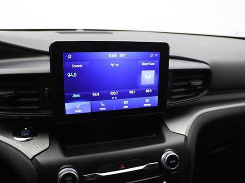 Used 2020 Ford Explorer XLT image 22