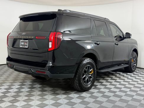 Used 2025 Ford Expedition Tremor image 9