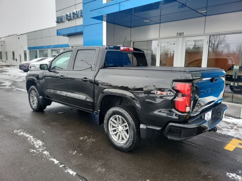 Used 2023 Chevrolet Colorado LT w/ LT Convenience Package III image 8