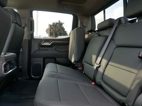 New 2026 GMC Sierra 1500 SLT w/ SLT Convenience Package AWD/4WD image 5
