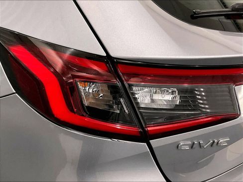 Used 2023 Honda Civic LX image 31