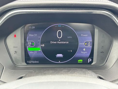 Used 2023 Chevrolet Bolt EUV LT FWD image 8
