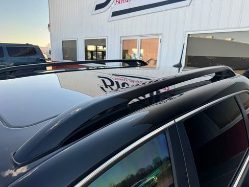 Used 2022 Jeep Cherokee Latitude Lux w/ Sun & Sound Group AWD/4WD image 13