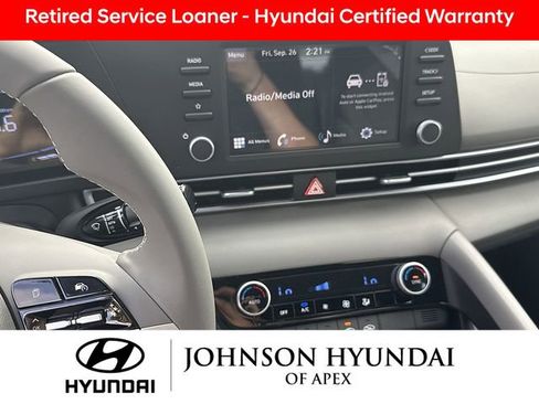 Certified 2025 Hyundai Elantra Sport image 28