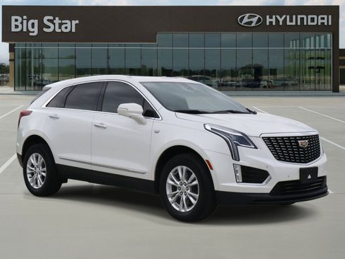 Used 2021 Cadillac XT5 Luxury w/ LPO, Floor Liner Package FWD image 6