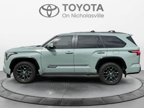 Used 2024 Toyota Sequoia Platinum AWD/4WD image 2