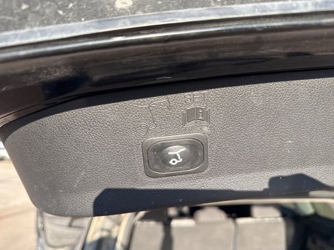 Used 2016 Ford Escape SE w/ Equipment Group 201A image 16