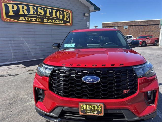Used 2026 Ford Explorer ST AWD/4WD image 2