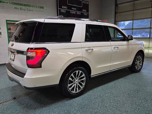 Used 2018 Ford Expedition Limited w/ Equipment Group 301A AWD/4WD image 6
