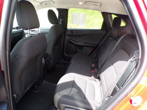 Used 2023 Ford Escape Active w/ Tech Pack #1 AWD/4WD image 18